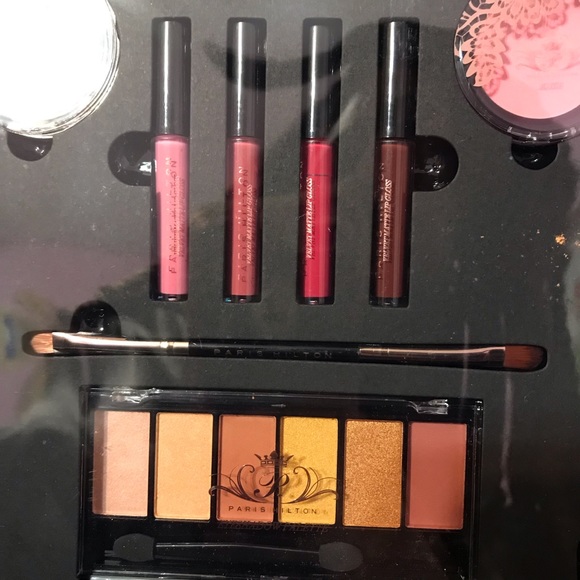 Paris Hilton Waiting For Tonight Palette - Picture 4 of 8
